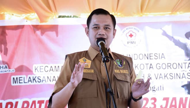 Wakil Wali Kota Gorontalo Terus Mengajak Masyarakat Lakukan Vaksinasi